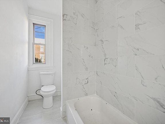 4th image of 5759 Pine St Floor 1
