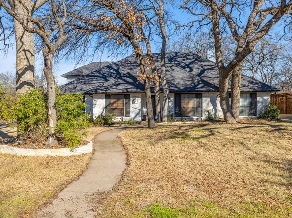 1209 Schumac Ln, Bedford, TX 76022