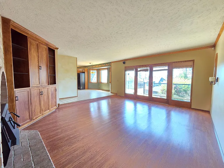 7706 E Woodview Dr — Photo 4
