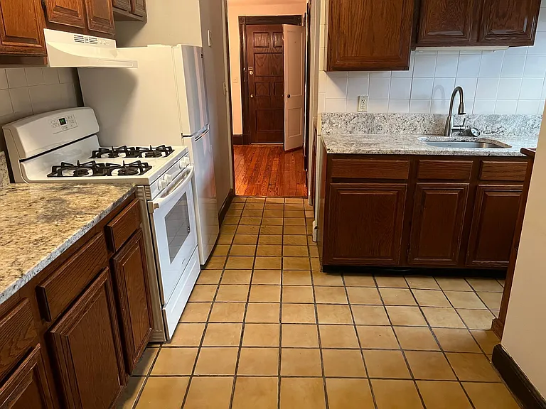 3 Hackett Cir W #9 — Photo 8