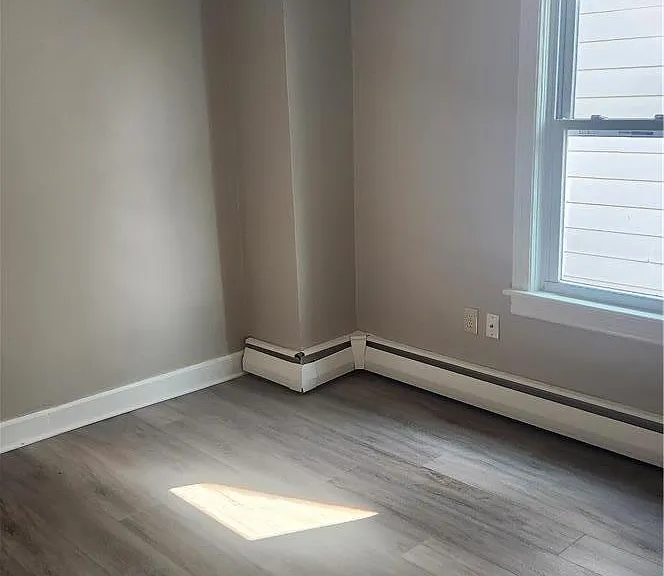 28 E Walnut St — Photo 9