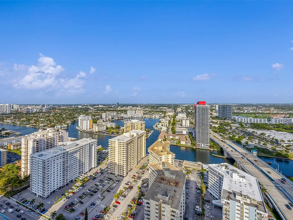 1800 S Ocean Dr #3607
