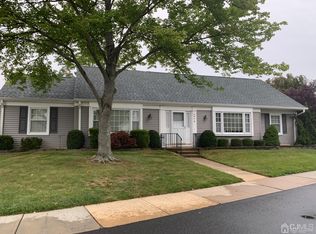 494 Newport Way #494B, Monroe Township, NJ 08831