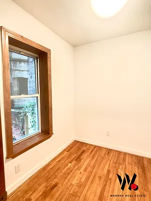 Rented by Warren T Real Estate Corp. | media 24