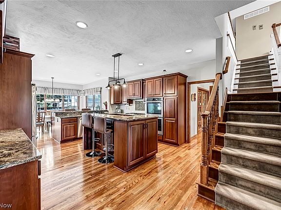 4th image of 11280 Beechnut Ln