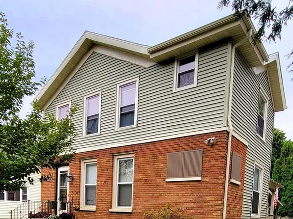305 Park Avenue, Beaver Dam, WI 53916