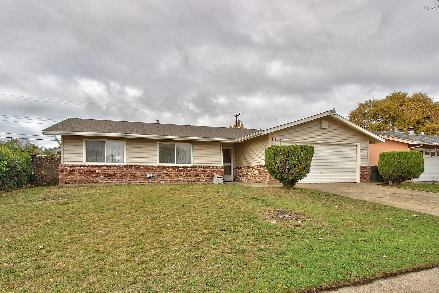 4111 Elkhorn Blvd photo 1