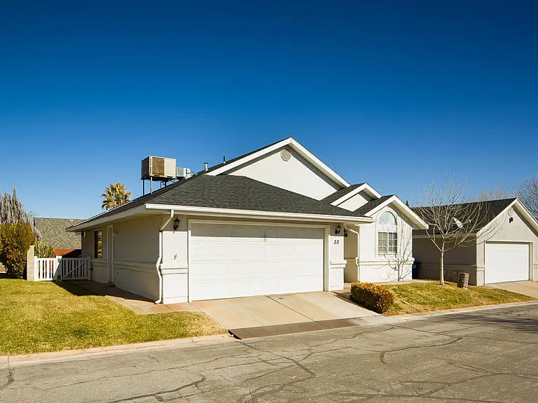 1040 N 1300 W #30 — Photo 2