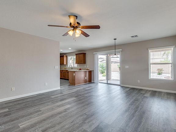 2nd image of 41130 W Cahill Dr