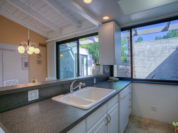 5th image of 828 N Calle De Pinos