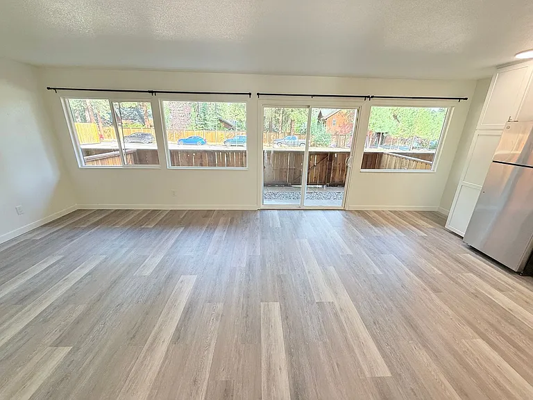 3624 Terry Ln #9 — Photo 2