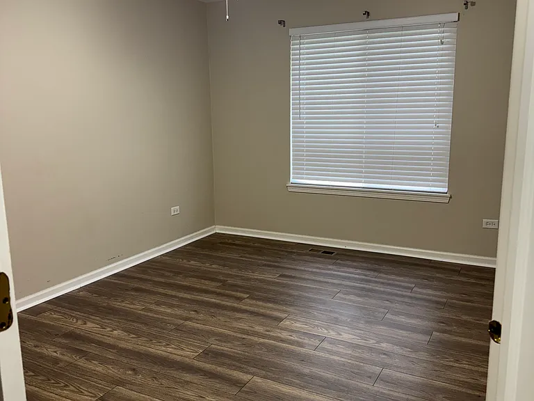 2142 Orchard Ln — Photo 9