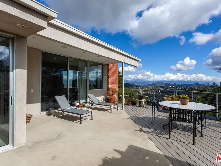 2154 Ridgemont Dr — Photo 23