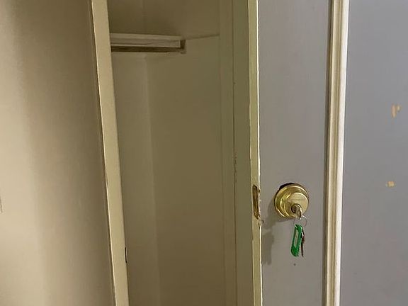 3rd image of 2041 Ottawa St #102-A