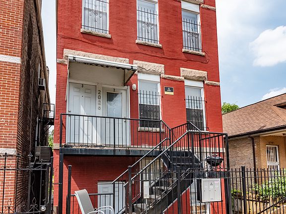2nd image of 2026 W Coulter St #2