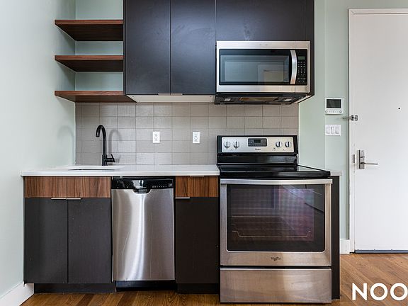 2nd image of 238 Pulaski St #4L