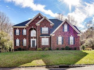 229 Limerick Dr, Matthews, NC 28104