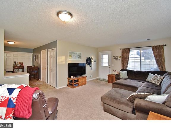 5th image of 11609 Elmwood Ave N