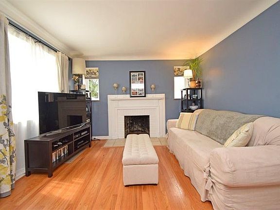 4th image of 3836 Superior Ave