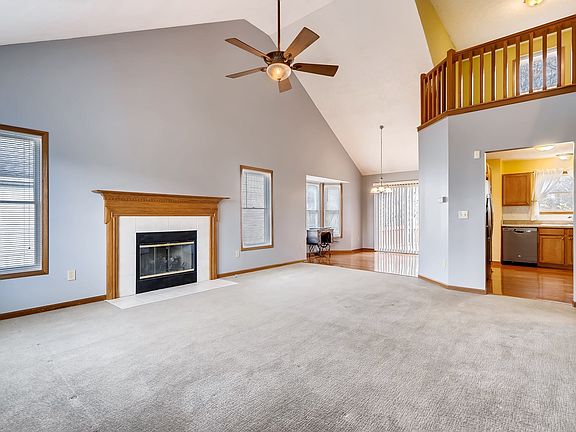 5th image of 622 Village Mill Dr