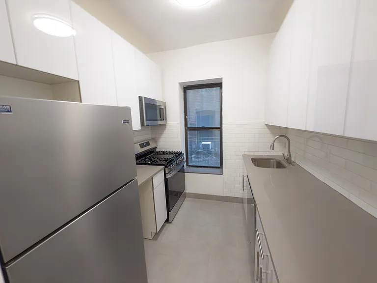 502 Amsterdam Ave #7 — Photo 6
