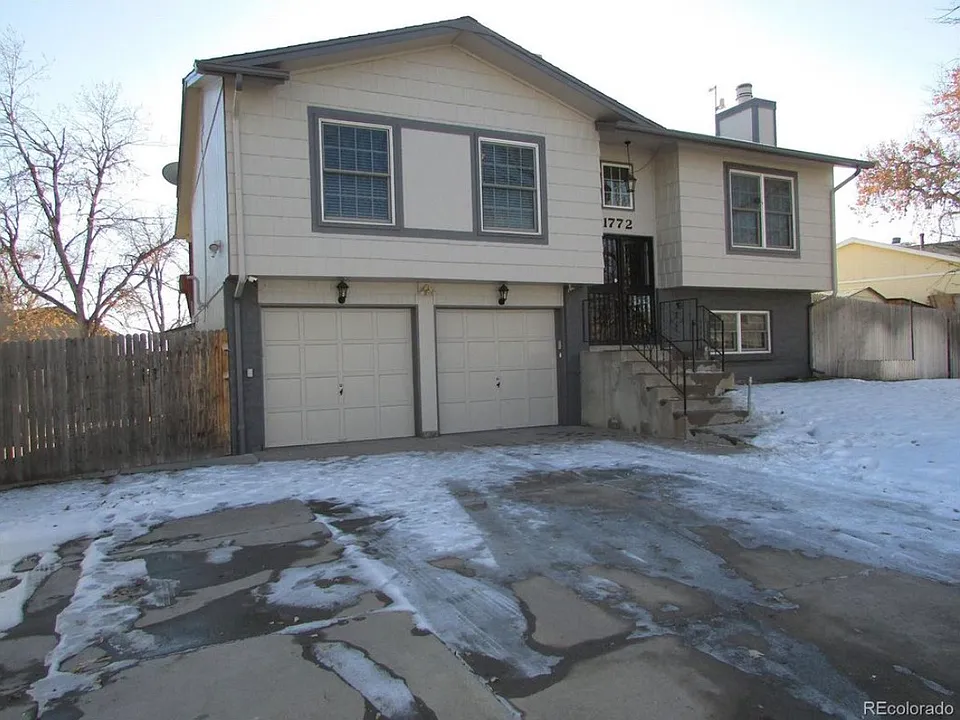 1772 E 99th Ave