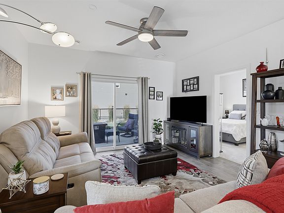 5th image of 2683 Ord Rd #163