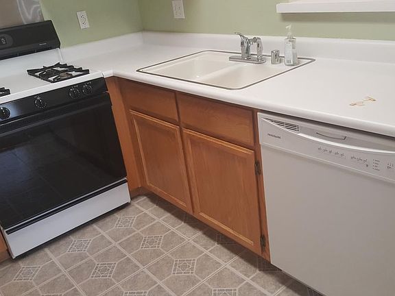 3rd image of 8450 Alta Dr