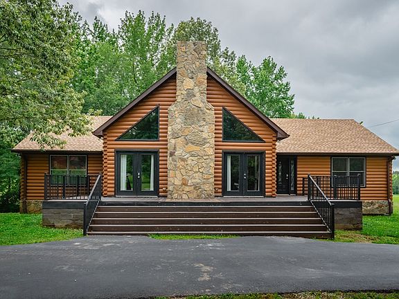 2nd image of 65 Dogwood Ln
