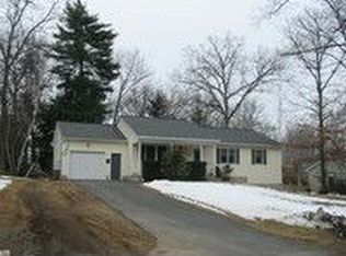 59 Plain St, Easthampton, MA 01027