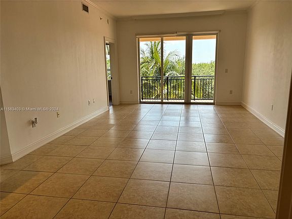 3rd image of 16135 Emerald Estates Dr APT 462