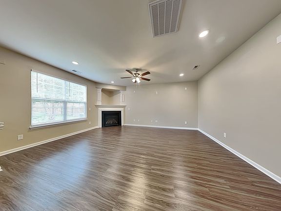 4th image of 1412 Paulonia Way