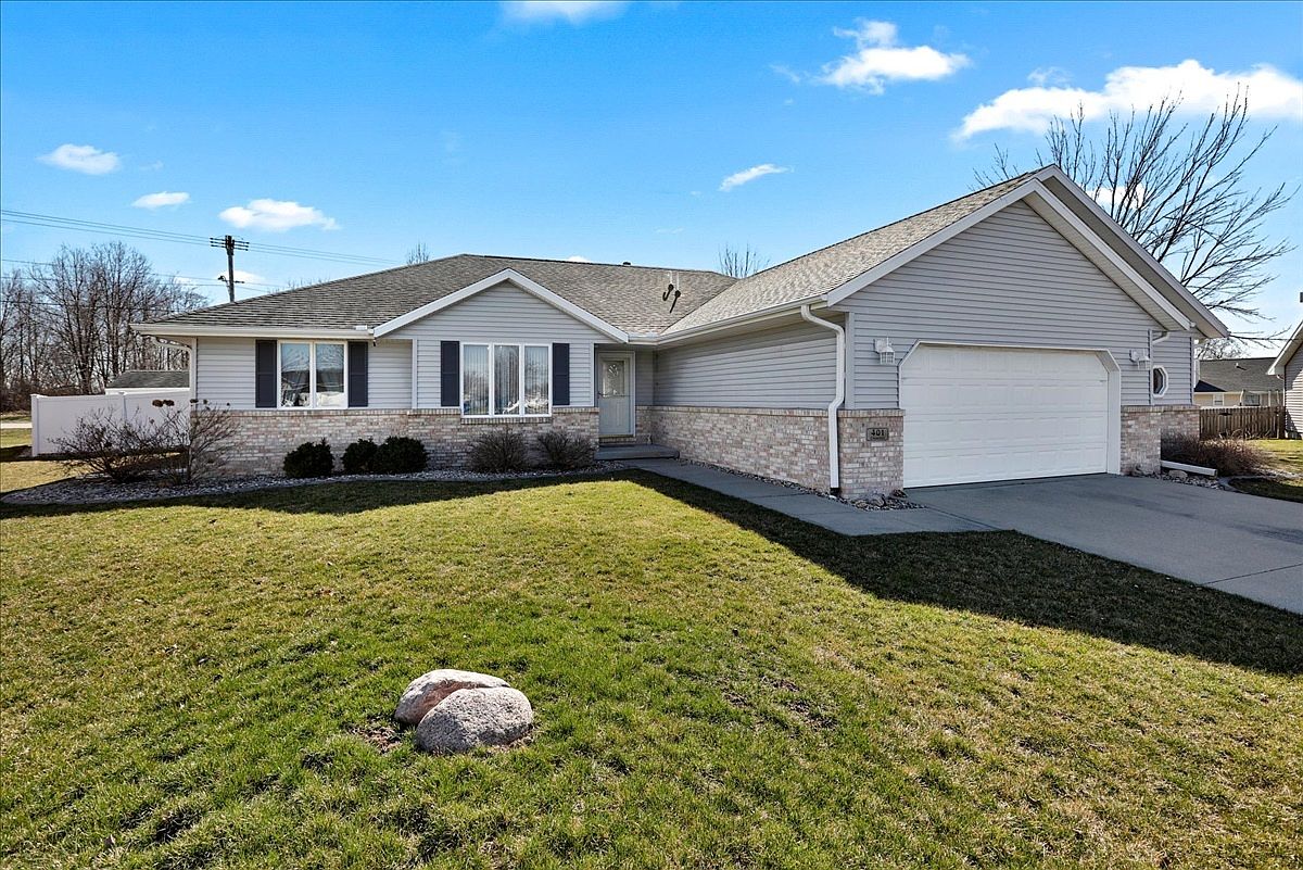 401 Chestnut Dr, Saint Joseph, IL 61873 Zillow