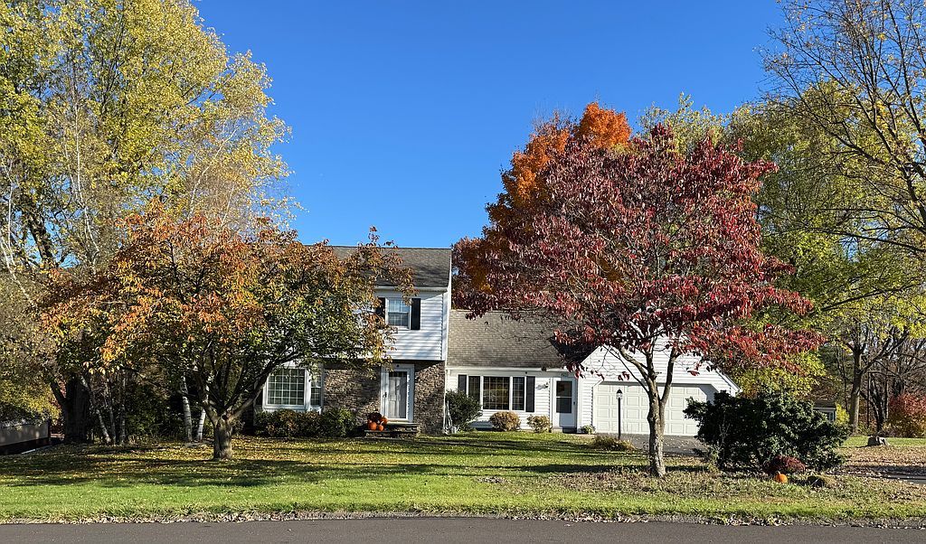 290 Hillcrest Dr - Property Image
