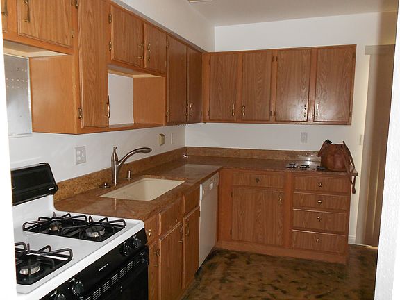 4th image of 5587 Berchmans Ave