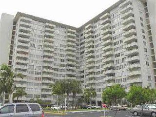 2nd image of 3333 NE 34th St APT 511