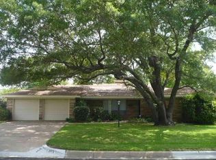3113 Phoenix Dr, Fort Worth, TX 76116