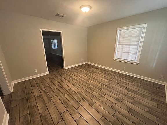 3rd image of 1203 9th Ave N