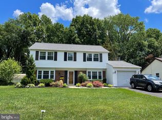 106 Eastbrook Ln, Willingboro, NJ 08046