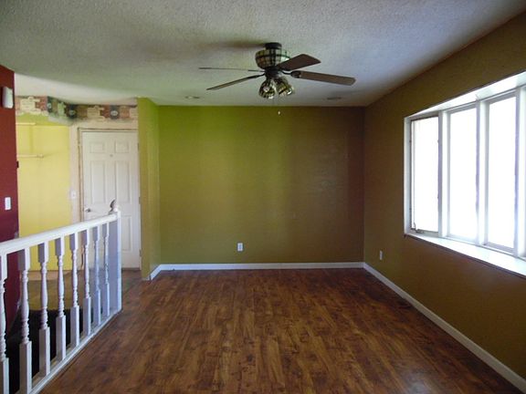 2nd image of 3135 Norwood Dr