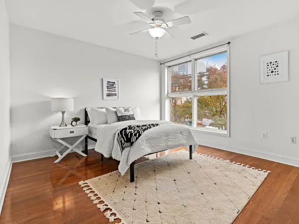 70 Adams Street image 22 of 47