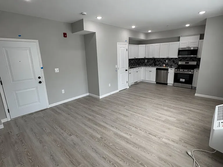 59 Pearl St #1 — Photo 4