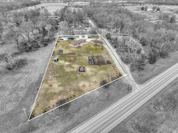 9853 County Ln #126, Carthage, MO 64836