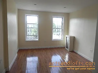 Rented by aptsandlofts.com