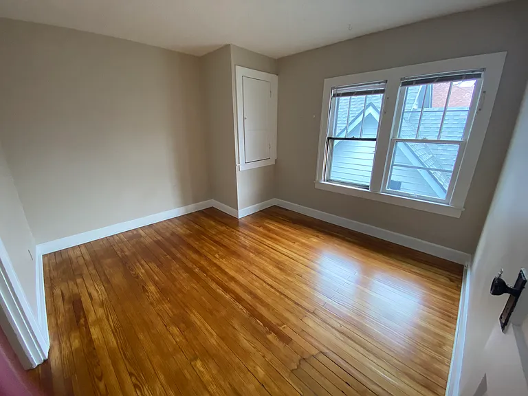 2113 Nowland Ave — Photo 6
