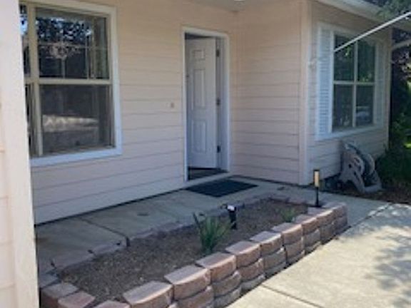 3rd image of 2516 NW 13th St