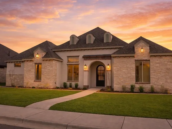 608 14th St, Wolfforth, TX 79382