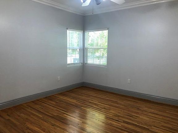 5th image of 919 N Lincoln St