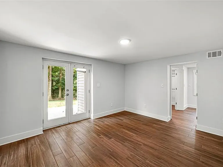 3476 Alison Dr — Photo 24