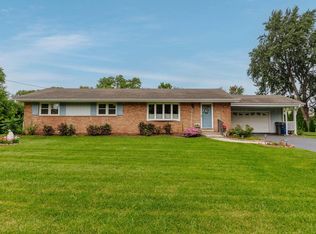 S63W13178 Windsor Rd, Muskego, WI 53150